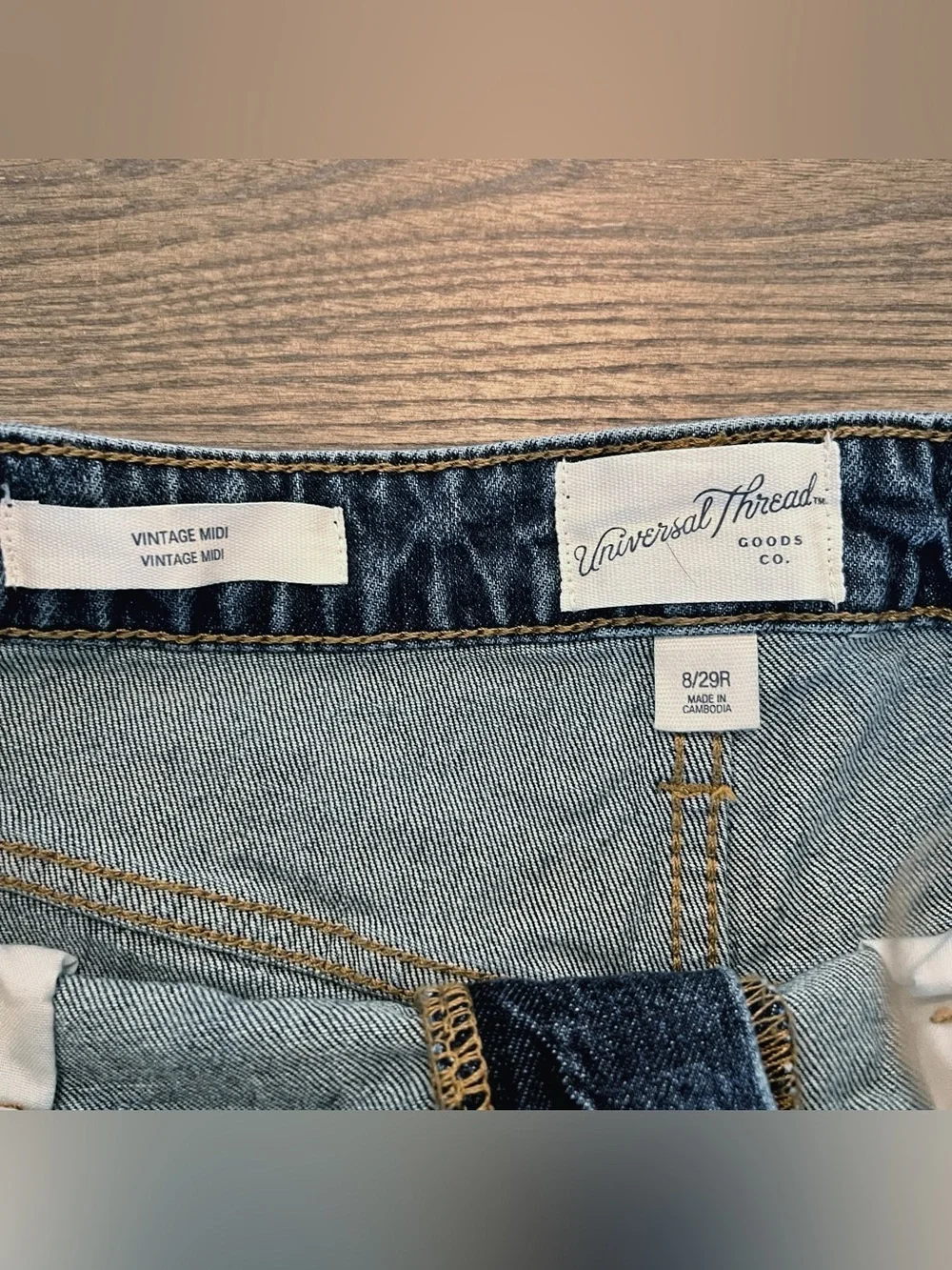 2 Universal Thread Shorts - Picture 3 of 7